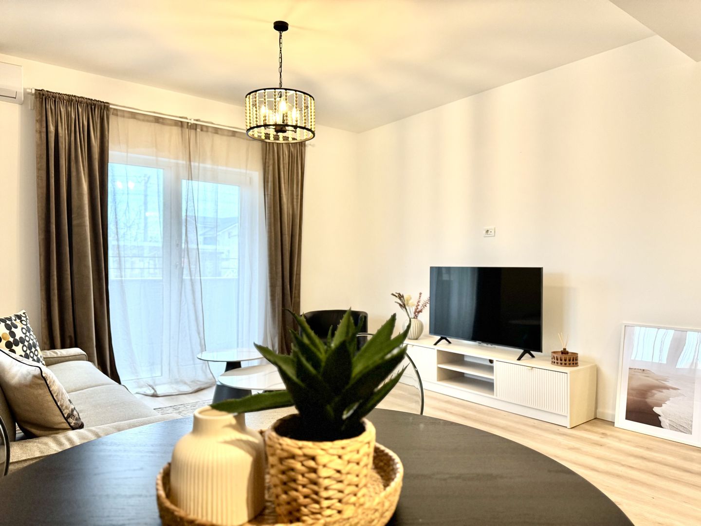 Apartament exclusivist cu grădină — confortul unei case - Mosnița Nouǎ - Poză 6