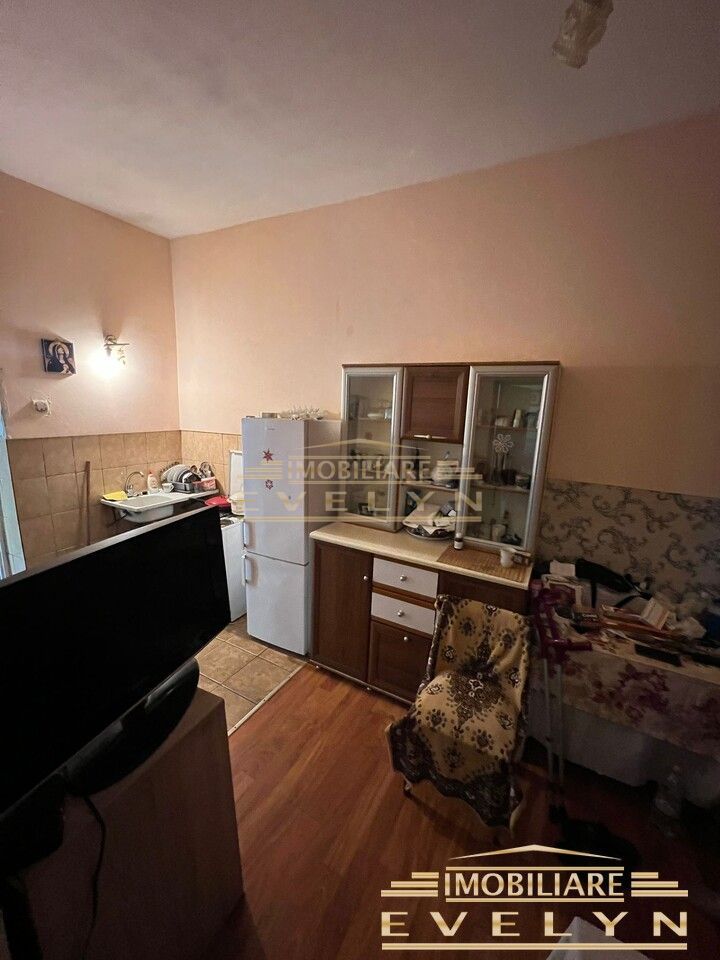 De Vanzare Casa Cu 3 Camere 100 Mp+Teren, Zona Centrala, Pret 75000 Euro!!! - Poză 2
