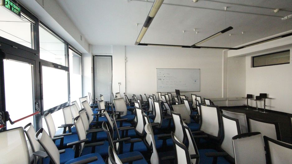 Spatii birouri/servicii - Poză 60