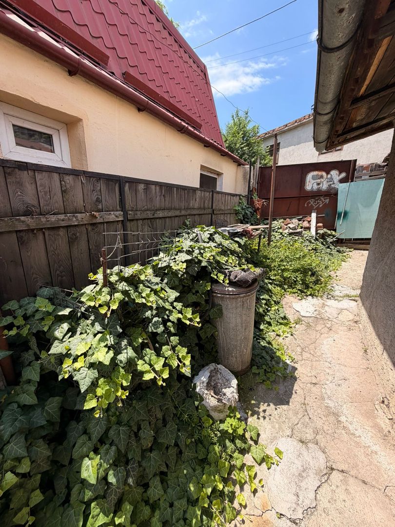 URGENT!,  TEREN IN PROPRIETATE, DESCHIDERE LA 2 STRAZI, NEGOCIABIL - Poză 1
