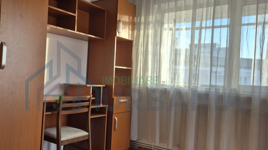 Apartament 3 camere decomandat, 72 mp, lângă Școala "George Coșbuc" Iași, etaj 4/4 cu pod - Poză 4