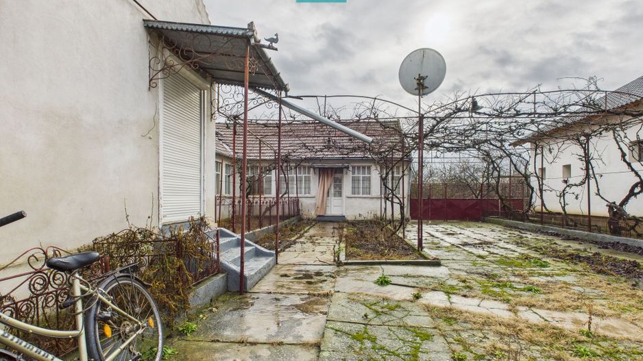 Casă cu 4 camere în Nădab - Poză 3