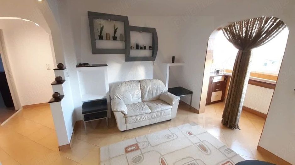 Apartament 3 camere 2 dormitoare 60 mp utili in zona Calea Dumbravi - Poză 2