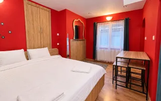 Imobil cu configurație unică  – CENTRUL ISTORIC AL BRAȘOVULUI - Poză 12
