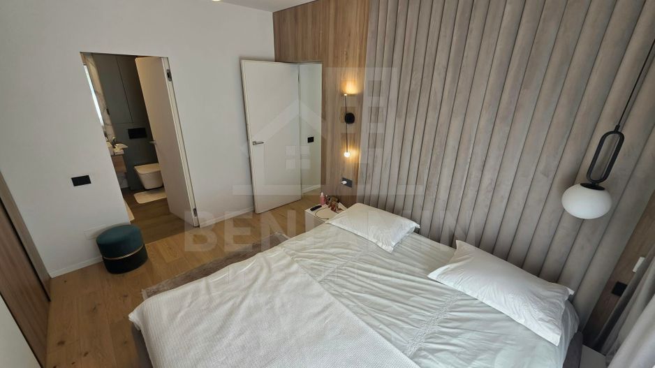 Apartament Superb 3 Camere- Ultracentral- Curte Privată 27mp-Parcare - Poză 6