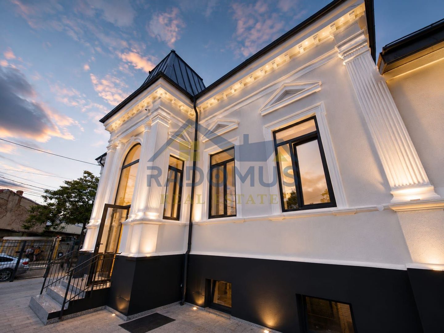 Vilă Premium Ultracentrală | 441 mp | Renovată  Integral 2025 | - Poză 1