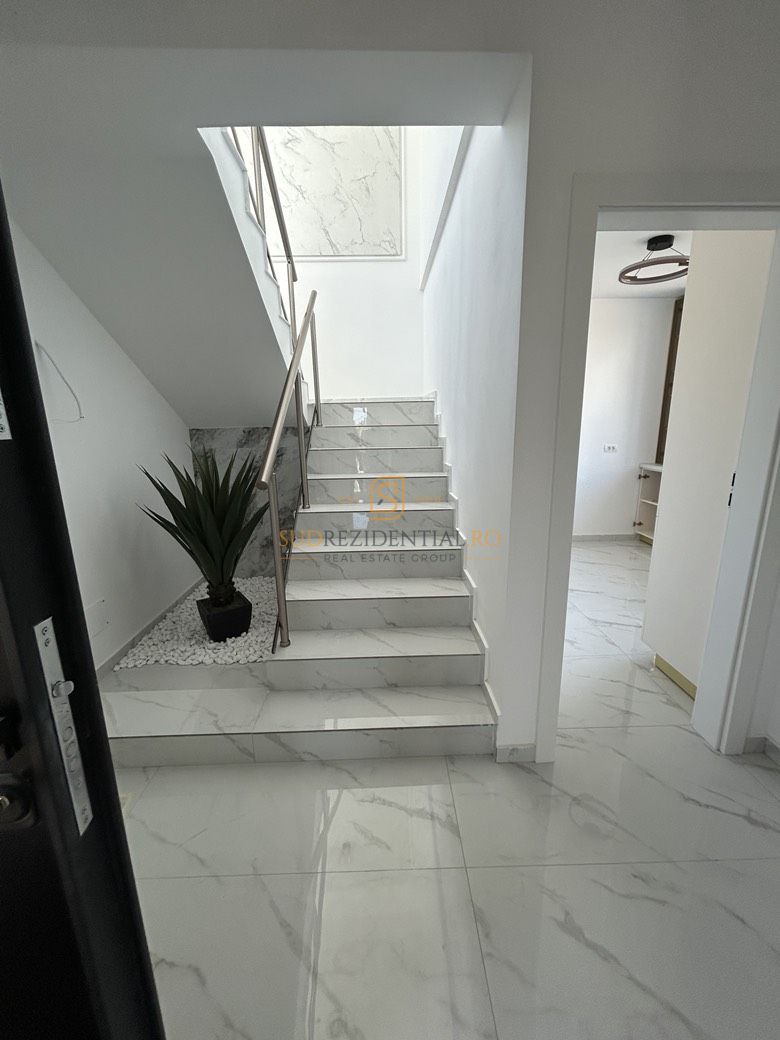 Vila individuala cu 4 camere, ansamblu cu piscina, Bragadiru - Poză 5