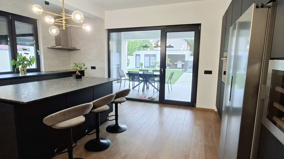 Locuinta individuala exclusivista cu piscina - Dumbravita - Poză 7