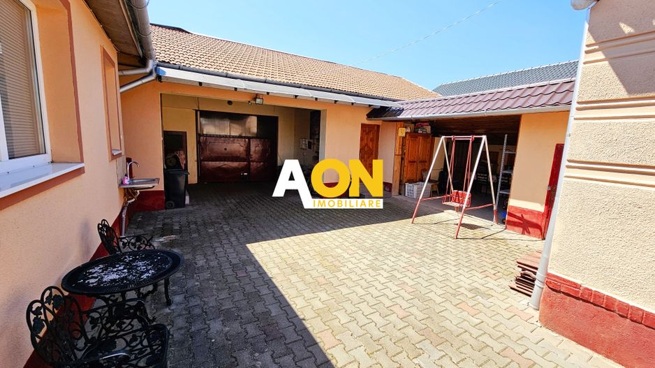 Casa cu 2 corpuri de cladire, 744 mp teren, toate utilitatile, Micesti - Poză 3