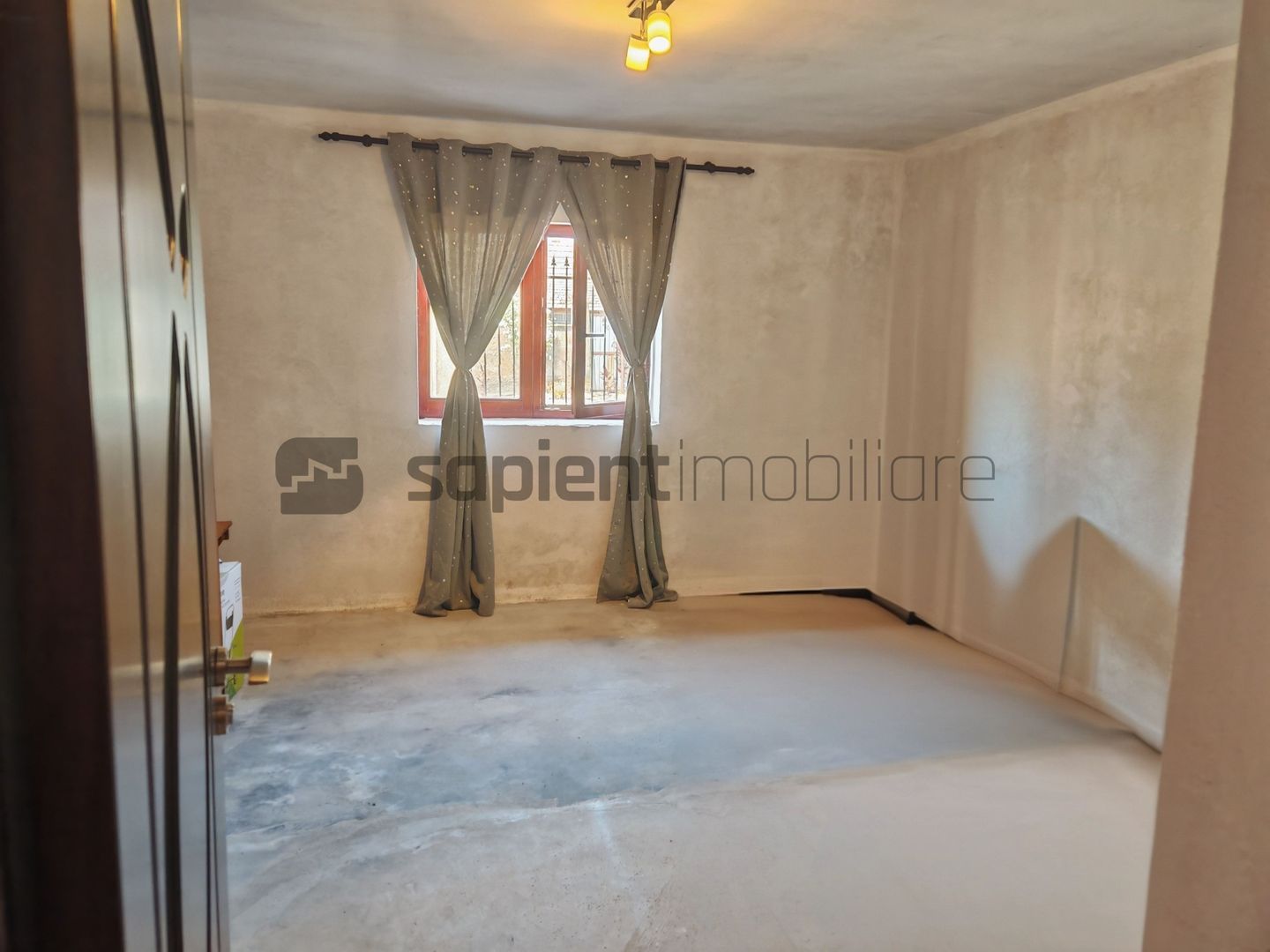 De vânzare casă cu 3 camere, 1000 mp teren, Cauaceu - Poză 3