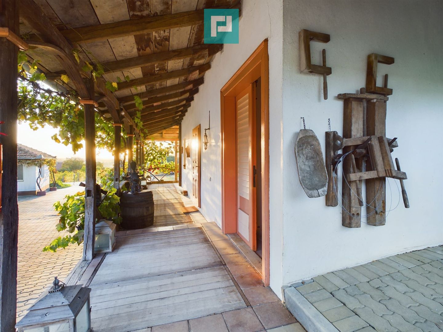 Spațiu comercial - Crama Pivnițele Birăuaș - Poză 12