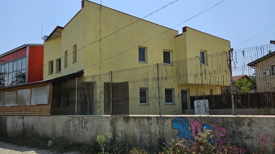 Vila,Parter+Etaj comuna Berceni 169000 eur - Poză 5