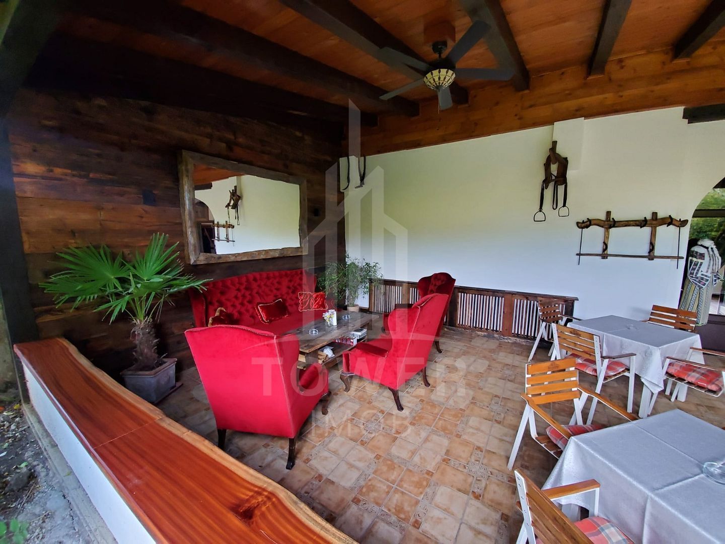 Pensiune de vânzare-9 camere cu baie, restaurant, curte-Apoldu de Sus - Poză 10