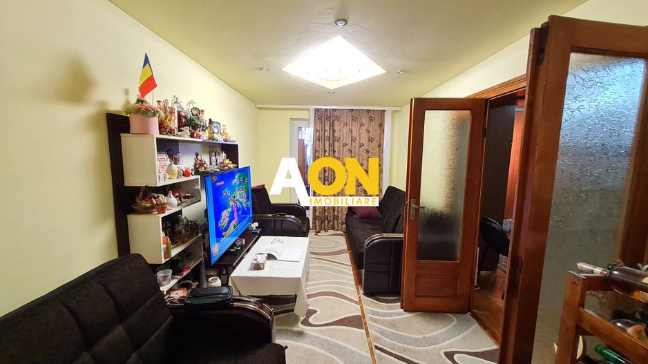 Apartament 3 Camere, 75 mp, Decomandat, Zona Cetate - Poză 1