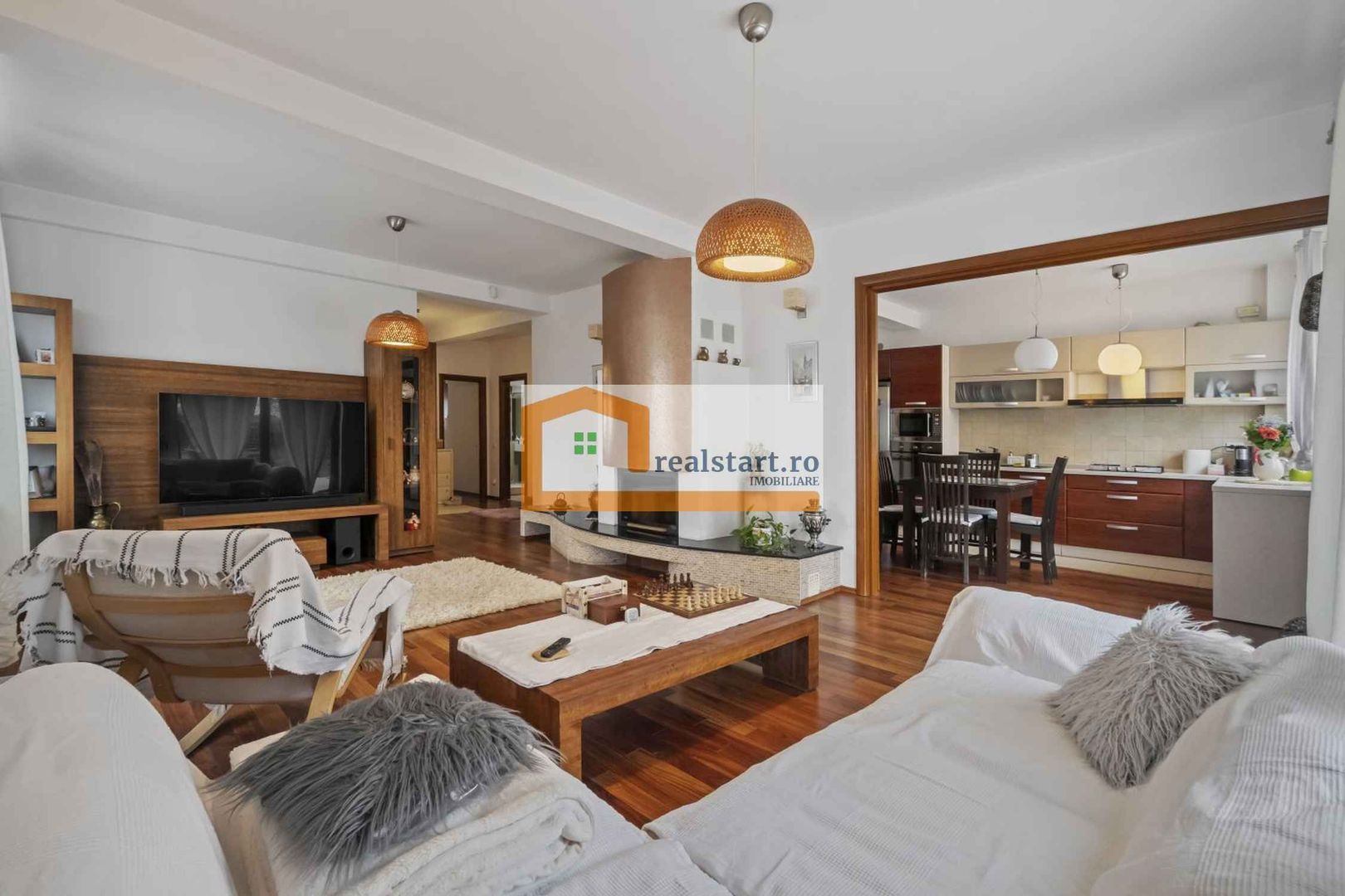 Langa Padurea Corbeanca, P+M, teren 780mp, terasa 35mp, mobilata&utilata - Poză 2