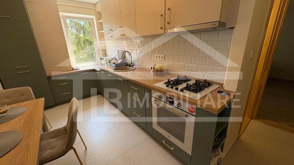 Apartament cu 3 camere, 70 mp, decomandat, Zona UMFST - Poză 4