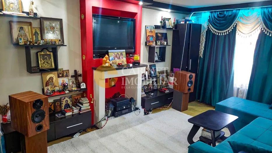 Apartament 2 Camere Decomandat Nicolina-Cug , 54Mp Bloc 1986 - Poză 4