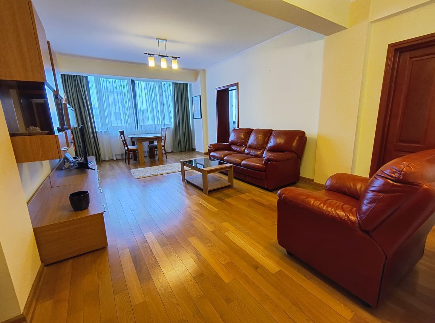 Calea Victoriei- Piata Amzei- Ultracentral - Poză 1