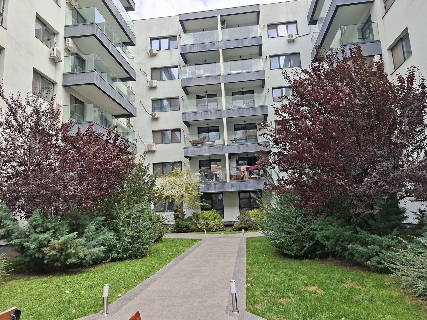 Apartament elegant cu 2 camere  Pipera, în spatele Porche, 675 eur/lun - Poză 1