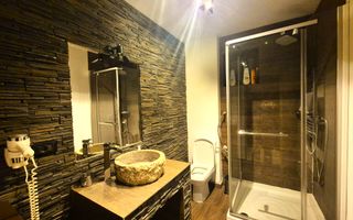 Apartament la cheie, cu grădină proprie, pretabil locuit sau închiriere - Poză 9