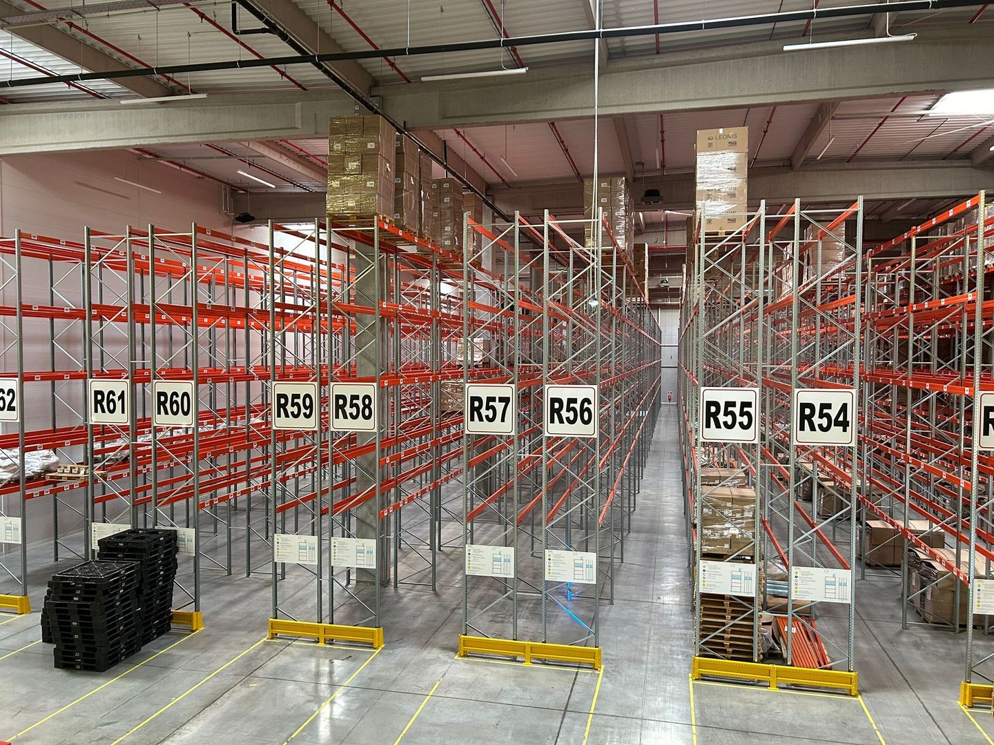 Spațiu cu rafturi pentru Logistică/Depozitare - Poză 4