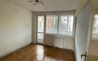 | Apartament cu 3 camere de vanzare | Cartierul Grigorescu | Etaj 1| - Poză 4