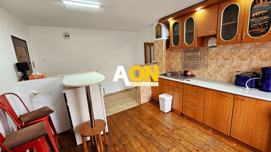 Apartament 2 camere, 52 mp, parter înalt, cu balcon, zona Cetate - Poză 2