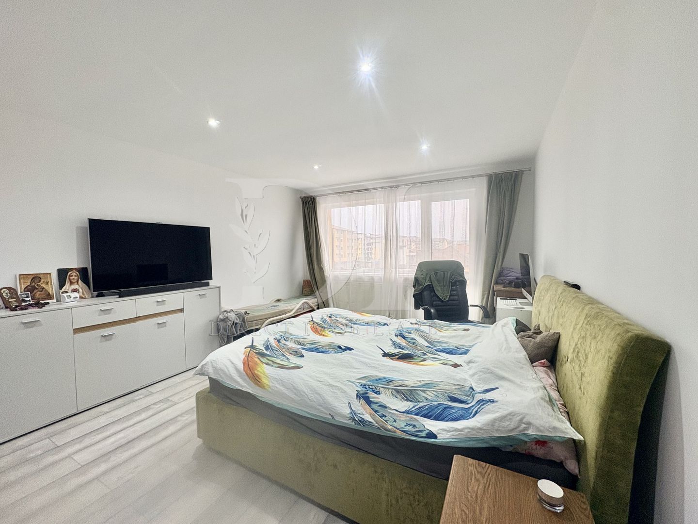 Apartament cu 3 camere - zona str.Ioan Rus - Poză 2