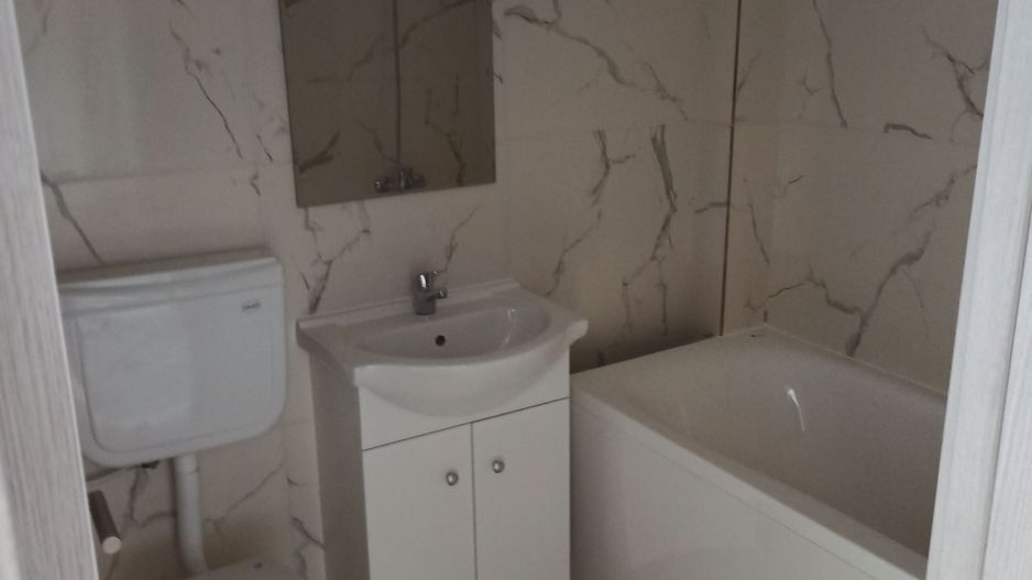 gars.dec.,str. Postalionului langa STB 241-10min metrou Ap.Patriei - Poză 3