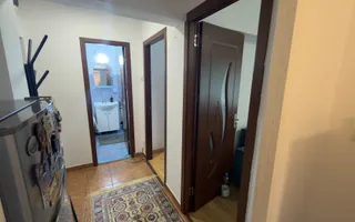 GARSONIERĂ TRANSFORMATĂ  APARTAMENT 2 CAMERE PARTER ZONĂ CENTRALĂ CAMPULUNG - Poză 12