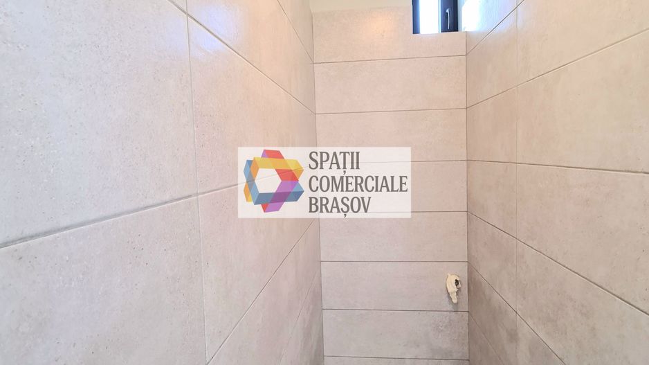 Spatiu comercial de închiriat  Brașov - 70 mp # spatii-comerciale-brasov.ro - Poză 4