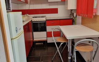 Apartament renovat cu o camera pe 2 nivele | Curte | Parcare | Grigorescu - Poză 13