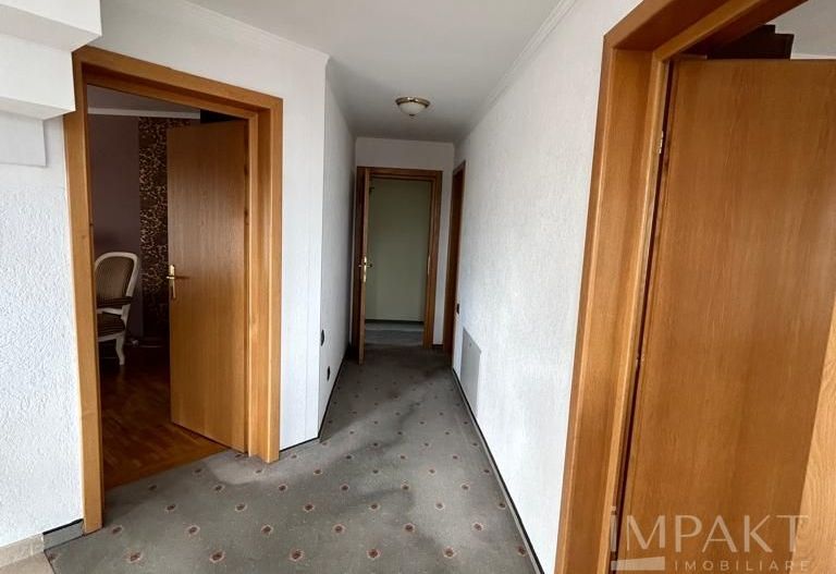 Vila individuala de lux de inchiriat, in cartier Gruia aproape de Cetatuie! - Poză 24