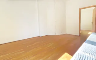 Casă consolidată la preț de apartament - Poză 12