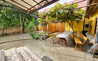 Casa cu 4 camere, 2024 mp teren, la asfalt, cu utilitati, Vintu de Jos - Poză 3