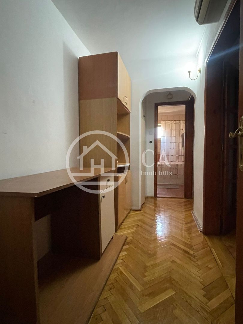 Apartament de închiriat cu 3 camere în Calea Aradului, Oradea - Poză 11