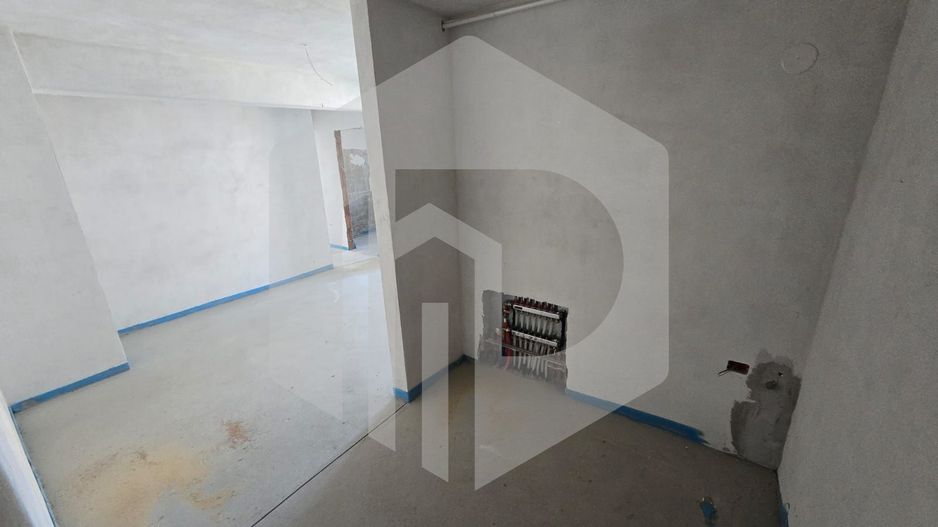 Apartament nou 3 camere decomandate loc de parcare inclus - Poză 9