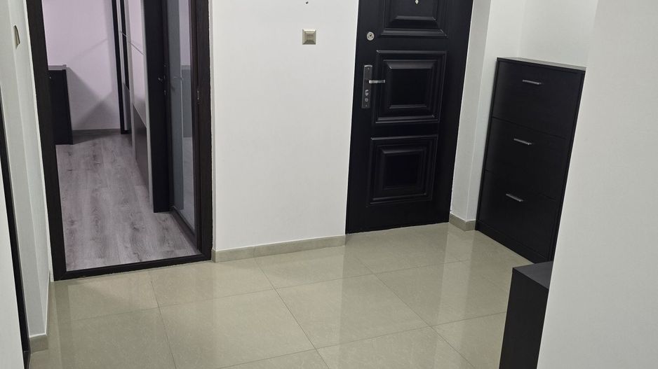 Acasă, în inima orașului – 3 camere renovate, liniște, comfort total - Poză 1