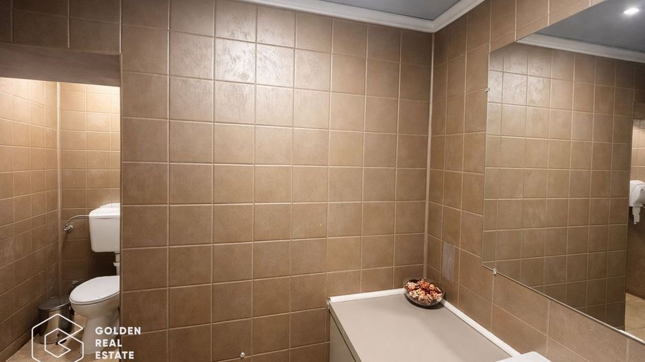 Oportunitate!Spatiu comercial central, 160mp, 5 camere, centrala proprie,parcare - Poză 15