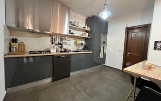 ANDRONACHE | Vila 4 Camere | Garaj  | Curte Verde | Ciubar & BBQ - Poză 11