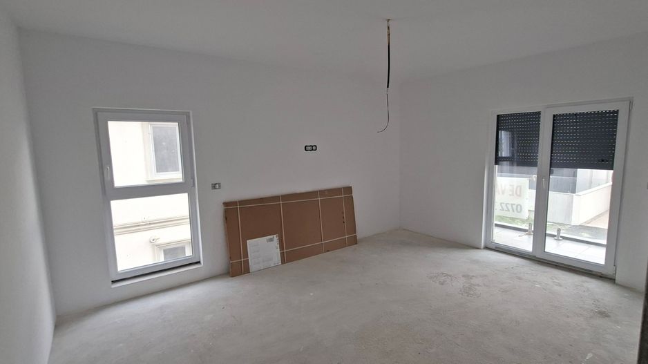Duplex cu garaj - Dumbravita - Poză 12