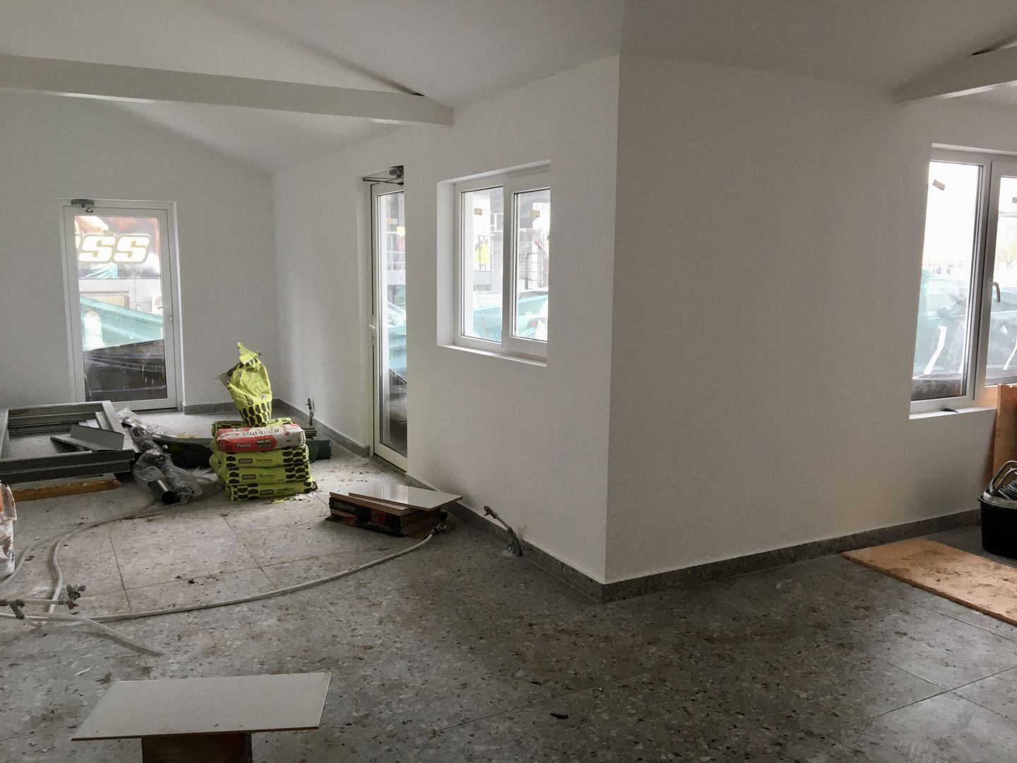 INCHIRIERE - spatiu comercial PIATA SUDULUI - parter, curte, parcare - Poză 3