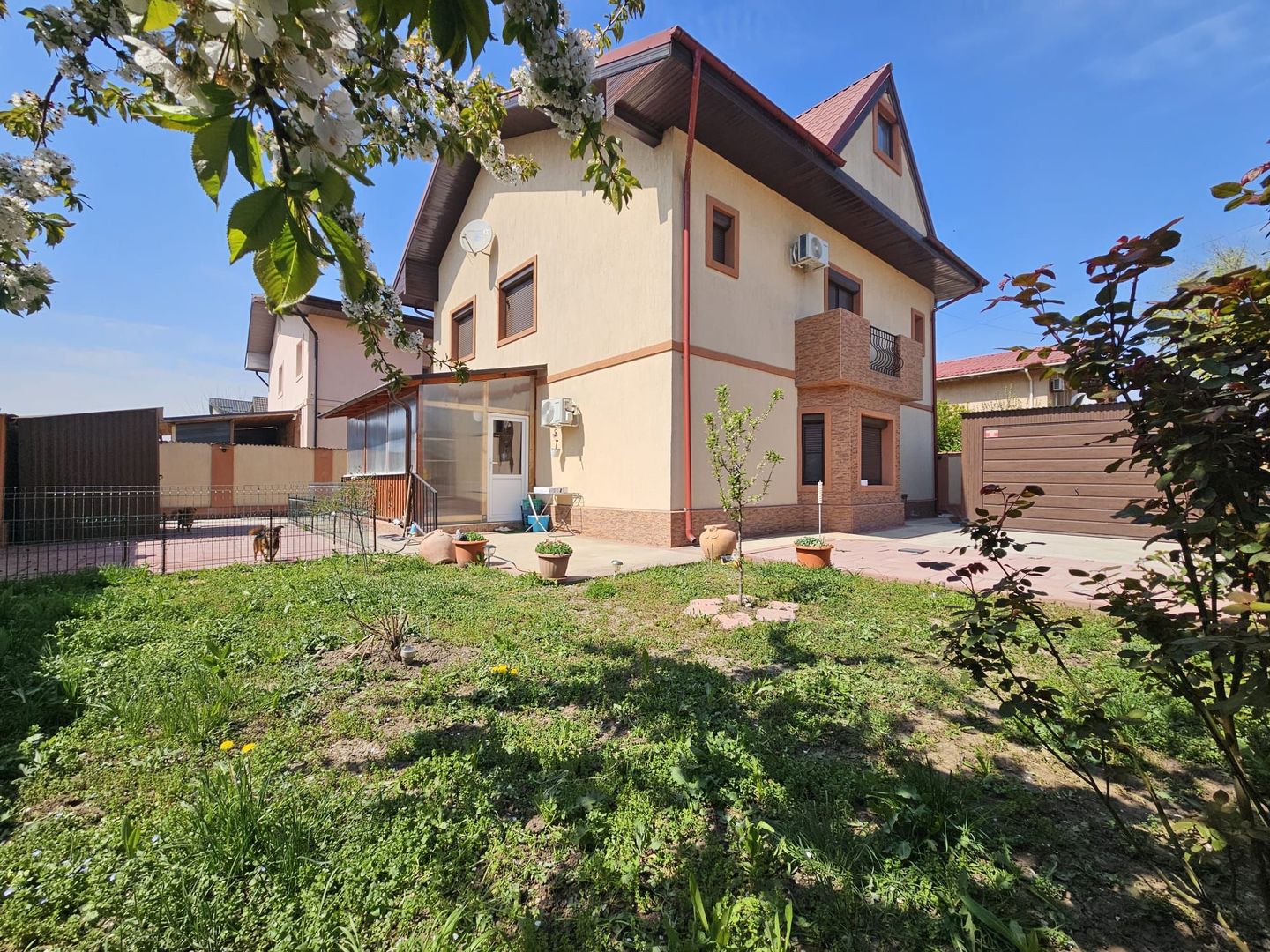 Casă P+1+P de vânzare – Măgurele, Str. Lotusului, deschidere 2 strazi - Poză 1