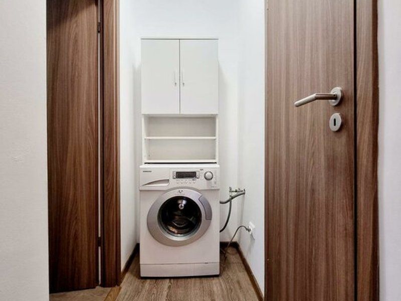 3 Cam Renovat Victoriei Iancu de Hunedoara Metrou Stradal Vedere Spate Lateral - Poză 14