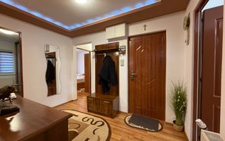 Apartament 4 camere | Etaj 2 | Balcon | 70 MP |  Valea Aurie - Poză 3