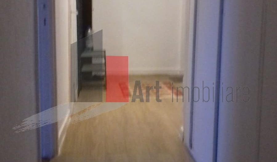 3 camere Grivitei - Poză 5