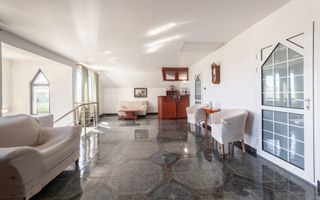 Casa visurilor cu 4000 mp livada roditoare si gradina Darmanesti-Arges - Poză 2