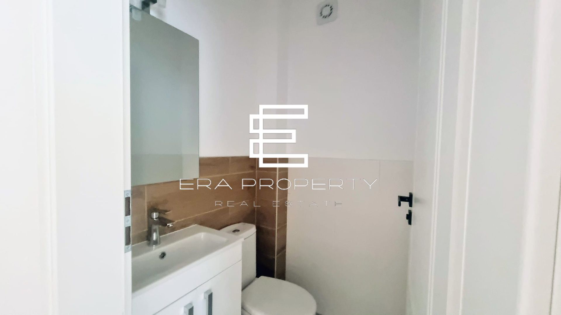 Apartament 2 camere cu grădină ,la cheie, intabulat -Selimbar - Poză 8