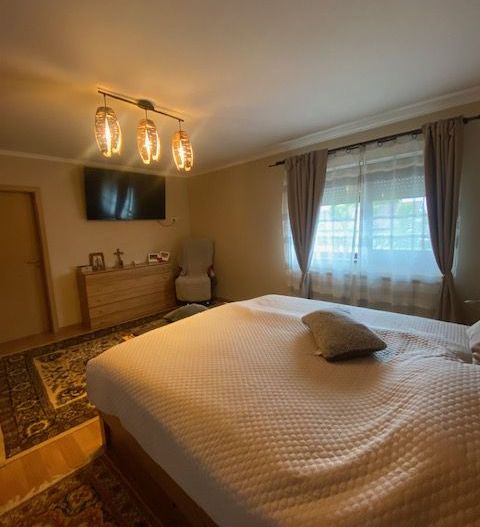 Duplex cu piscina Dumbravita Zona PADURE - Poză 16