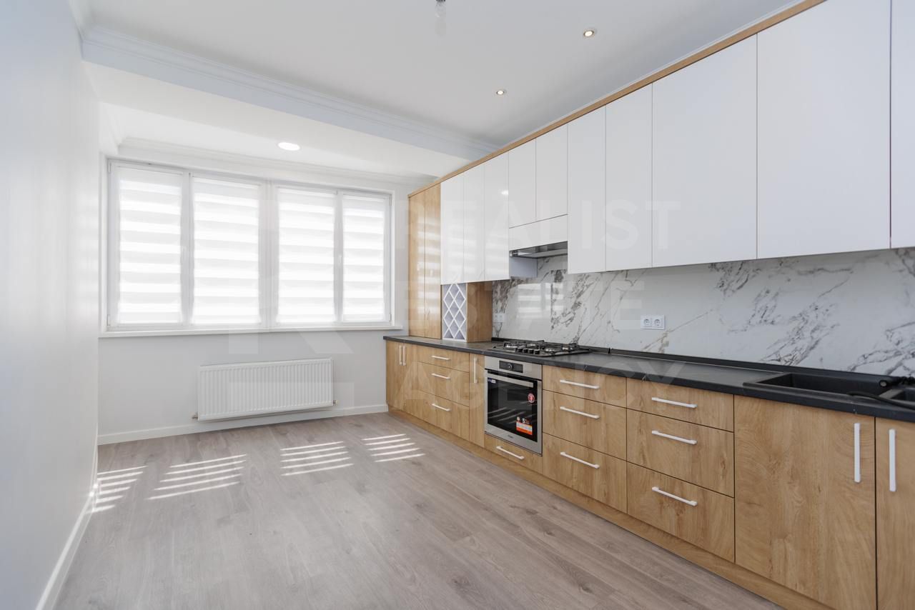 Vânzare, apartament, 2 camere, str. Independentei, Botanica. - Poză 1